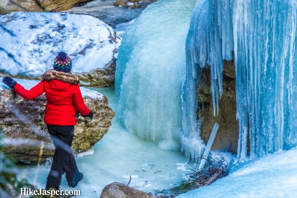 Maligne Canyon Icewalk in Jasper National Park