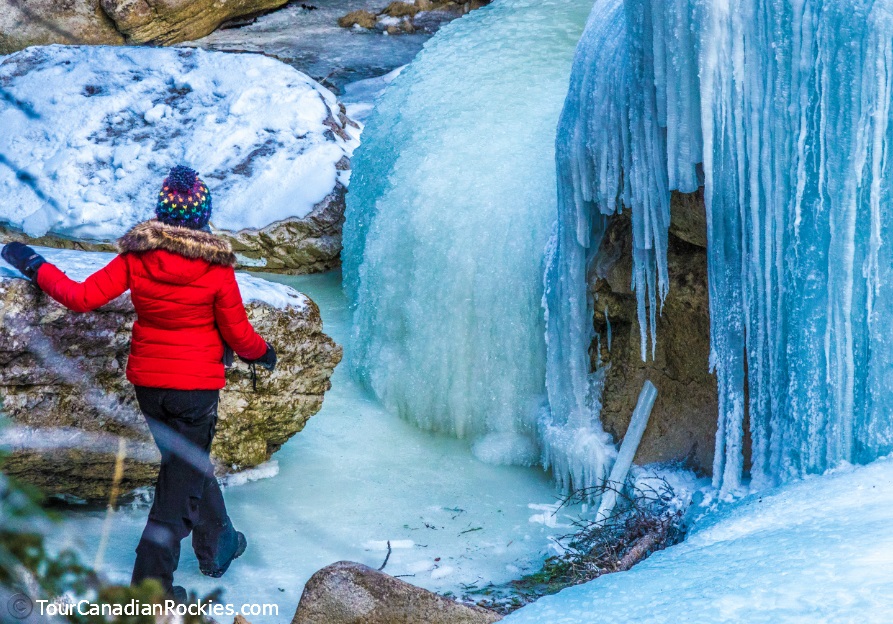 3-Hour Maligne Canyon Ice-walk from Jasper