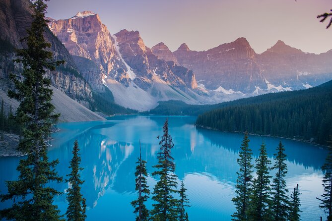 Shuttle Service between Banff, Moraine Lake and Lake Louise